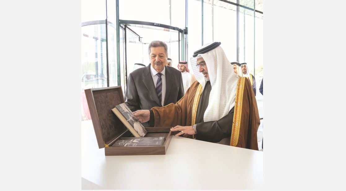 Business pioneers praised